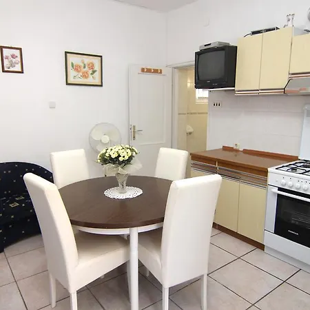 Apartment Dino