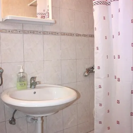 Apartment Dino Pag Town
