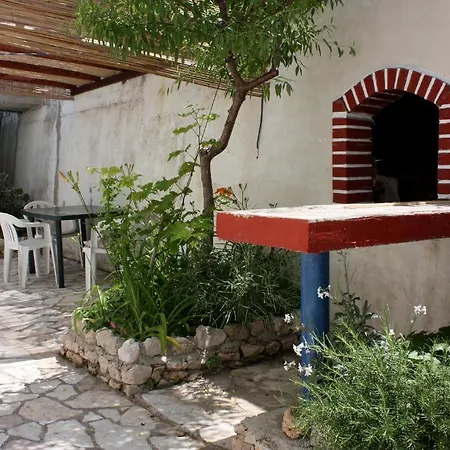 Dino Apartment Pag Town